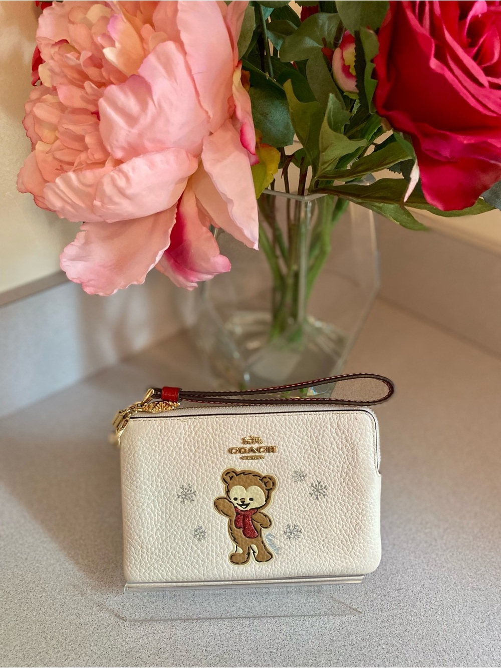 Coach 2022 Corner Zip Wristlet with Bear Snowflake Motif